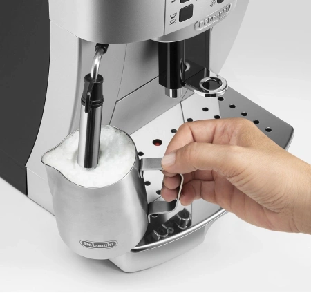 Кофемашина Delonghi Magnifica ECAM22.110.SB 1450Вт серебристый