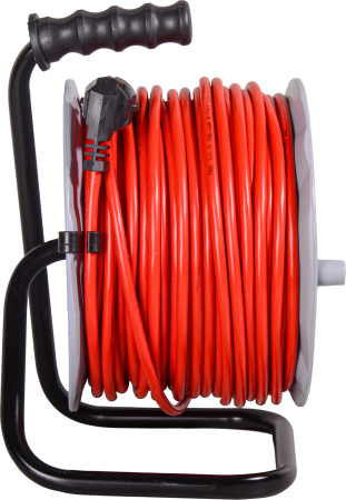 Удлинитель силовой Ресанта СУ-3х1,5-50/2 (61/118/12) 3x1.5кв.мм 4розет. 50м ПВС катушка красный