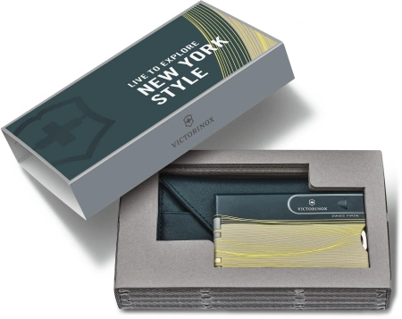 Швейцарская карта Victorinox Swiss Card Classic New York Style (0.7100.E223) зеленый коробка подароч