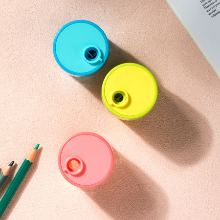 Точилка для карандашей ручная Deli EH557 1 отверстие пластик ассорти