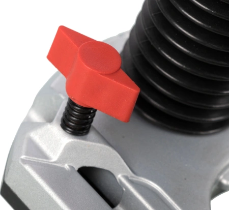 Фрезер Bosch GOF 130 1300Вт 28000об/мин макс.ход:55мм