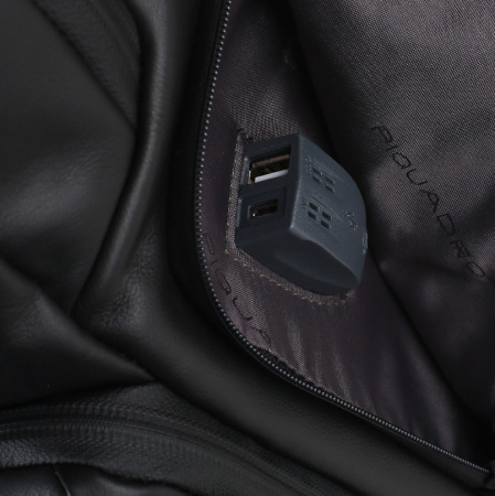 Рюкзак унисекс Piquadro Urban CA4550UB00BM/N черный кожа