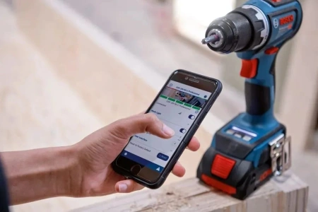 Дрель-шуруповерт Bosch GSB 18V-90 C аккум. патрон:быстрозажимной (кейс в комплекте) (06019K6106)