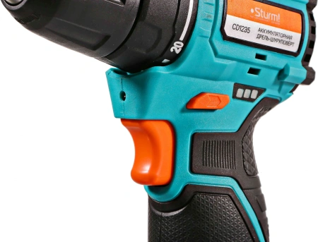 Дрель-шуруповерт Sturm! CD1235 аккум. патрон:быстрозажимной