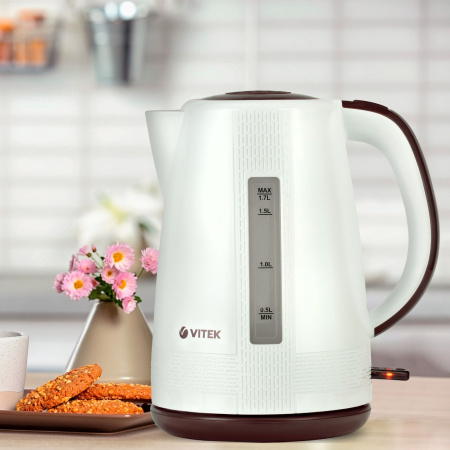 Чайник электрический Vitek VT-7055 1.7л. 2150Вт белый/коричневый (корпус: пластик)