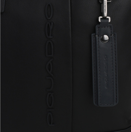 Рюкзак унисекс Piquadro Urban CA4550UB00BM/N черный кожа