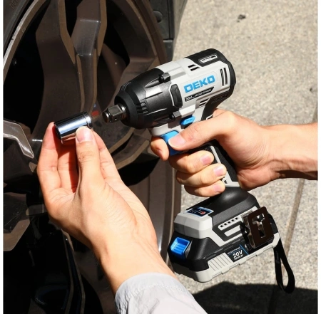Гайковерт Deko DKIS 20Вт аккум. патрон:квад.1/2" (085-1067)