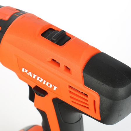 Дрель-шуруповерт Patriot BR 140Li аккум. патрон:быстрозажимной (кейс в комплекте) (180301520)