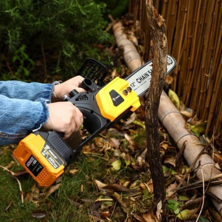 Цепная пила Deko DKCHS 20 дл.шины:12" (30cm) 2аккум. 5Ач ЗУ (083-2001)