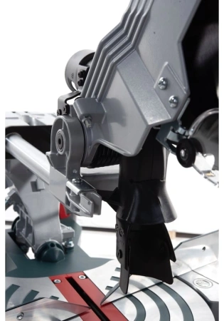 Торцовочная пила Bosch GCM 800 SJ 1400Вт 5500об/мин d=216мм