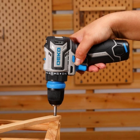 Дрель-шуруповерт Deko Loner 12V Pro аккум. патрон:быстрозажимной (кейс в комплекте) (085-1121)