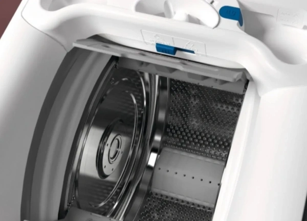 Стиральная машина Electrolux EW6T4262E пан.англ. класс: A загр.вертикальная макс.:6кг белый