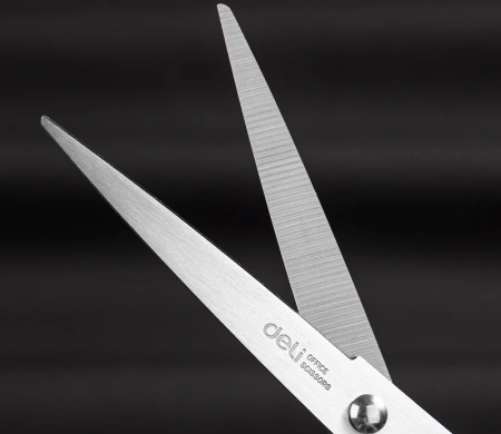 Ножницы Deli EM600 офисные 170мм ручки пластиковые сталь ассорти чехол с европод.