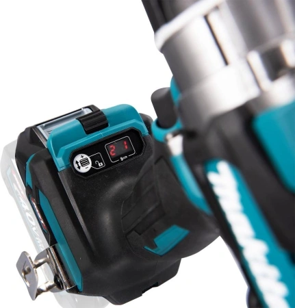 Дрель-шуруповерт Makita DF001GZ аккум. патрон:быстрозажимной