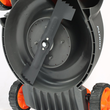 Газонокосилка роторная Patriot CM 435 XL (512201435)