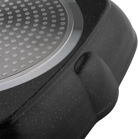 Сковорода-гриль Polaris Monolit 28G квадратная ручка несъемная (без крышки) черный (15264)