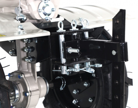 Мотоблок Интерскол МБ-100/7 бензиновый 4.8кВт 7л.с. (792.0.0.40)