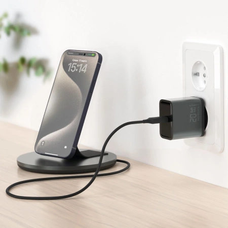 Сетевое зар./устр. Redline Pro XC-1 20W 3A (PD) универсальное черный (УТ000038326)