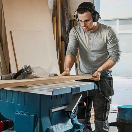 Станок распиловочный Bosch GTS 254 1800W (0601B45000)