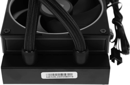 Система водяного охлаждения ID-Cooling SL240 Soc-AM5/AM4/1151/1200/2066/1700 4-pin 14-30dB Al+Cu 300
