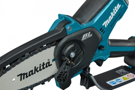 Электрическая цепная пила Makita UC100DWA 210Вт дл.шины:4"(10cm) 1аккум. 2Ач ЗУ