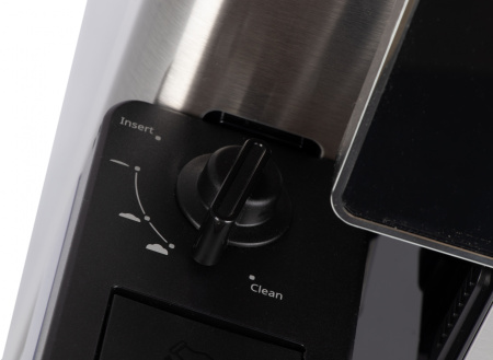 Кофемашина Delonghi Primadonna Soul ECAM610.74.MB 1450Вт черный/серебристый
