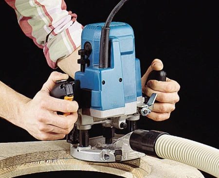 Фрезер Makita 3612C 1850Вт 23000об/мин макс.ход:60мм