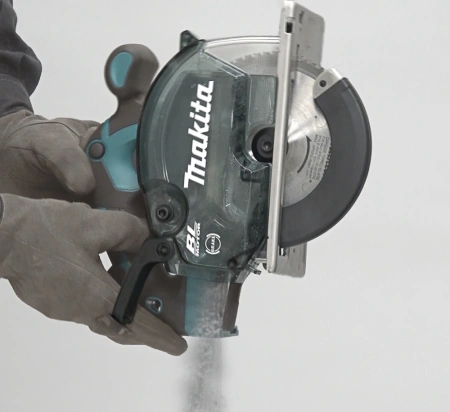 Циркулярная пила (дисковая) Makita DCS553Z (ручная)