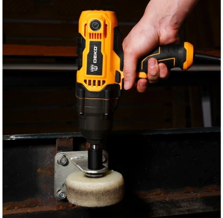 Гайковерт Deko DKIW1200 1200Вт патрон:квад.1/2" (кейс в комплекте) (085-1125)