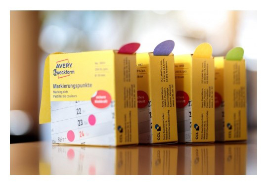 Этикетки Avery Zweckform 3856 250шт на листе диаметр 19мм/70г/м2/желтый самоклей. универсальная (упак.:1рул)