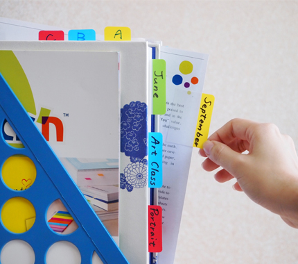 Закладки самокл. разделители пластиковые Stick`n 21607 25x38мм 4цв.в упак. 20лист с цветным краем европодвес