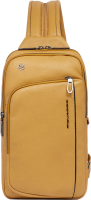 Рюкзак слинг мужской Piquadro Cronus CA6686S134/G горчичный кожа