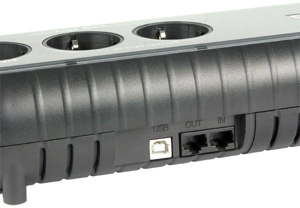 Источник бесперебойного питания Powercom WOW 1000U 500Вт 1000ВА черный