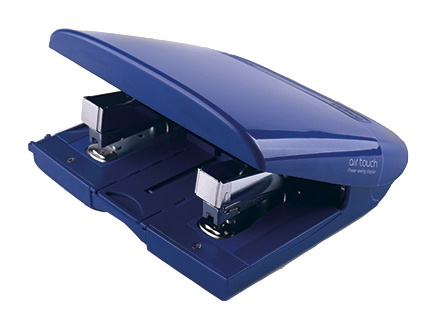 Степлер Kw-Trio 055Y2 24/6 24/8 23/6 23/8 (40листов) снижение усилия ассорти 100скоб металл коробка