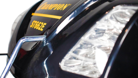 Снегоуборщик бензин. Champion ST662E 6.5л.с.