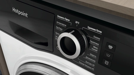 Стиральная машина Hotpoint NSD 7239 ZS VE RU класс: A-30% загр.фронтальная макс.:7кг белый инвертер