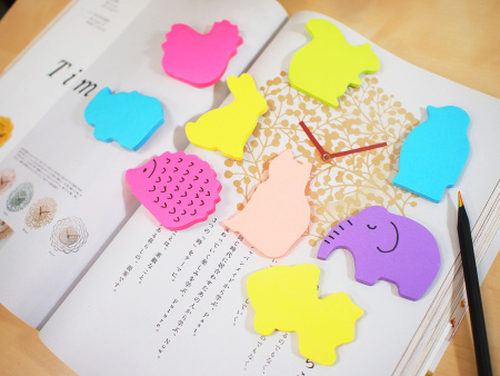 Блок самоклеящийся бумажный Stick`n 21780 50лист. фиолетовый 1цв.в упак. "слон"