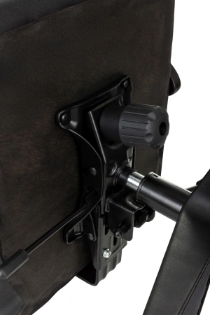 Кресло игровое Zombie Predator черный Neo Black с подголов. крестов. пластик