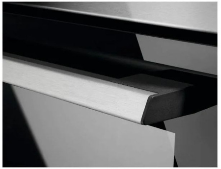 Духовой шкаф Электрический Electrolux EOD3H70X серебристый