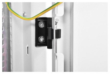 Шкаф коммутационный ЦМО (ШТК-М-22.6.6-3ААА) напольный 22U 600x600мм пер.дв.металл металл 2 бок.пан. 330кг серый 55кг 1140мм