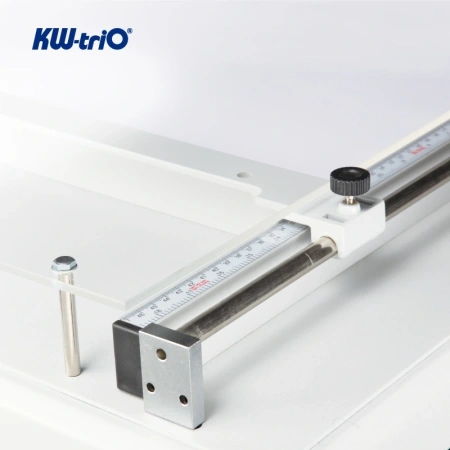 Резак гильотинный Kw-Trio 3947 A3/200лист./430мм/ручн.прижим