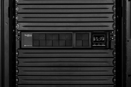 Источник бесперебойного питания Systeme Electriс SRV SRVSE2KRTI 1800Вт 2000ВА черный