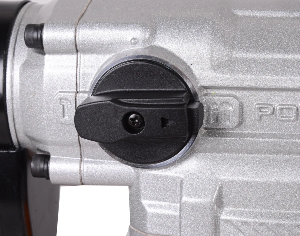 Перфоратор Вихрь П-2000к-м патрон:SDS-max уд.:13Дж 2000Вт (кейс в комплекте)