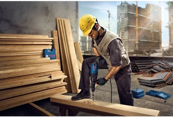 Перфоратор Bosch GBH 240 F патрон:SDS-plus уд.:2.7Дж 790Вт (кейс в комплекте)