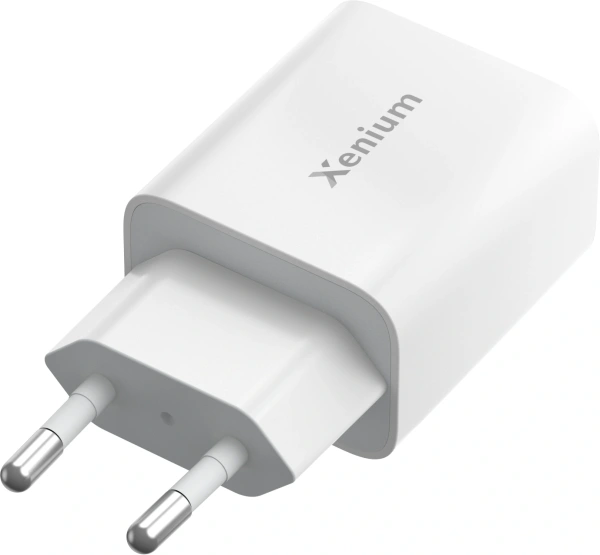 Сетевое зар./устр. Xenium X302 30W 3A+2A USB/USB Type-C универсальное белый (CCX3020W/00)
