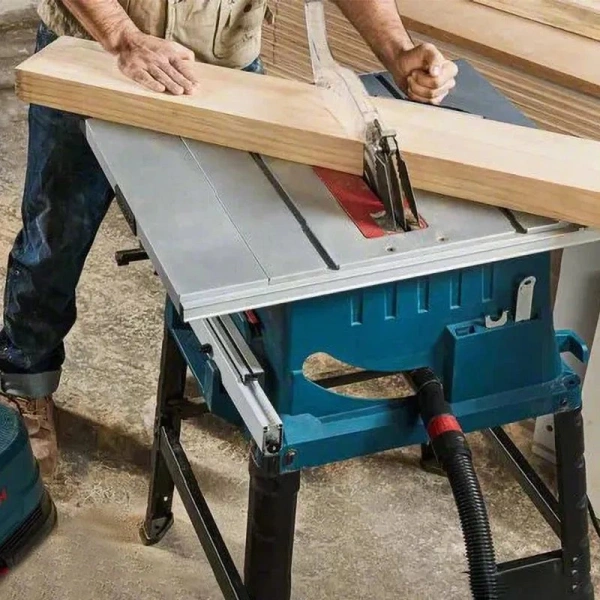 Станок распиловочный Bosch GTS 254 1800W (0601B45000)