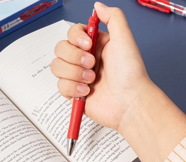 Ручка гелев. автоматическая Deli EQ10440 прозрачный d=0.5мм красн. черн. резин. манжета