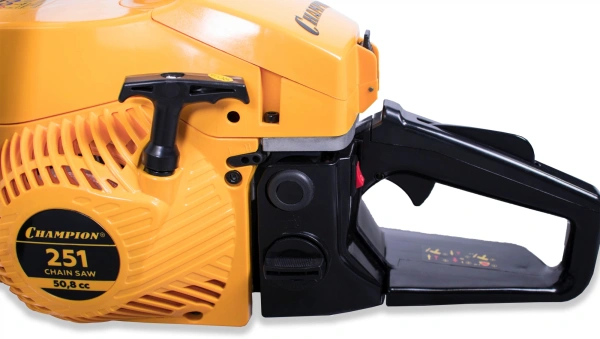 Бензопила Champion 251-18 2300Вт 3.13л.с. дл.шины:18" (45cm) (А251-18)