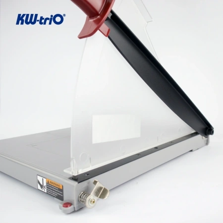 Резак сабельный Kw-Trio 3911 B4/10лист./385мм/ручн.прижим/защитный экран