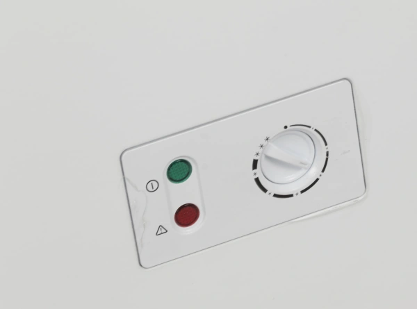 Морозильный ларь Бирюса Б-355KX белый 135Вт